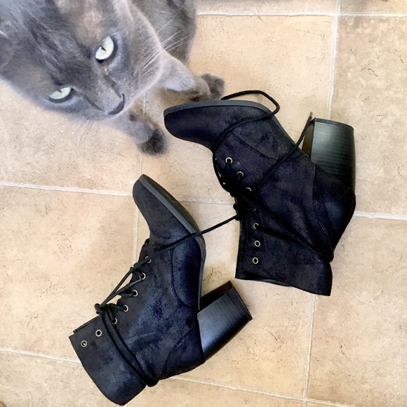 SOLD ❌ | Charlotte Russe | Black Ankle Boots - Picture 7 of 7